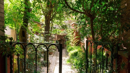 Margutta's Garden image 6